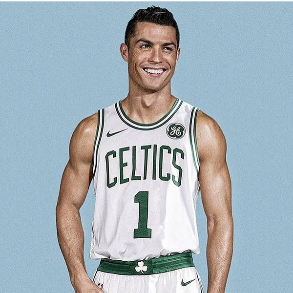 qy球友会体育电竞-费城76人围绕NBA常规赛队长鼓劲C罗连续十二场比赛得分超过比分优势明显，风云突变巴黎圣日耳曼今晚遗憾出局直接炸裂(金州勇士vs费城76人)